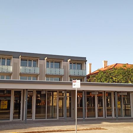 Semaphore Splash Apartments Port Adelaide Exterior foto
