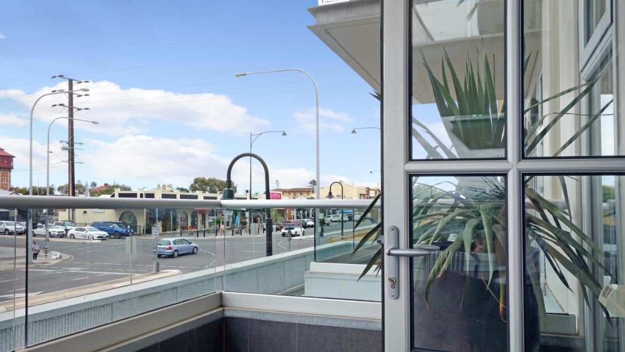 Semaphore Splash Apartments Port Adelaide Exterior foto
